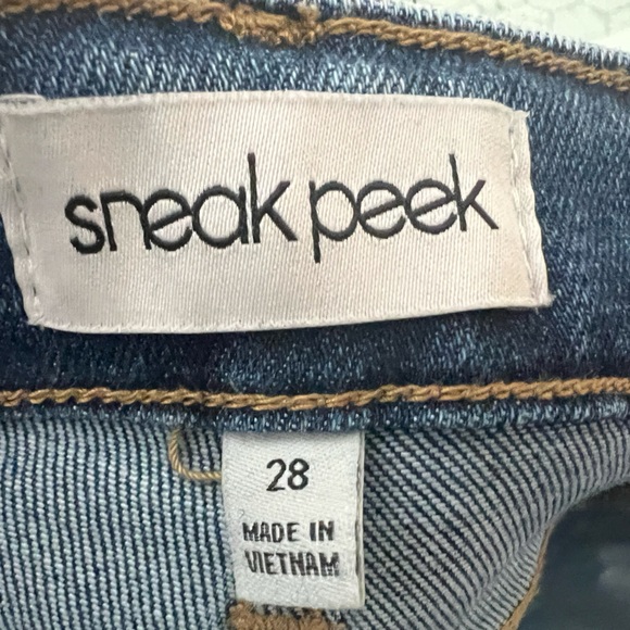 Sneak Peek Mid Rise Ultra Stretch Kick Flare Jeans Sz 28 - Picture 7 of 9